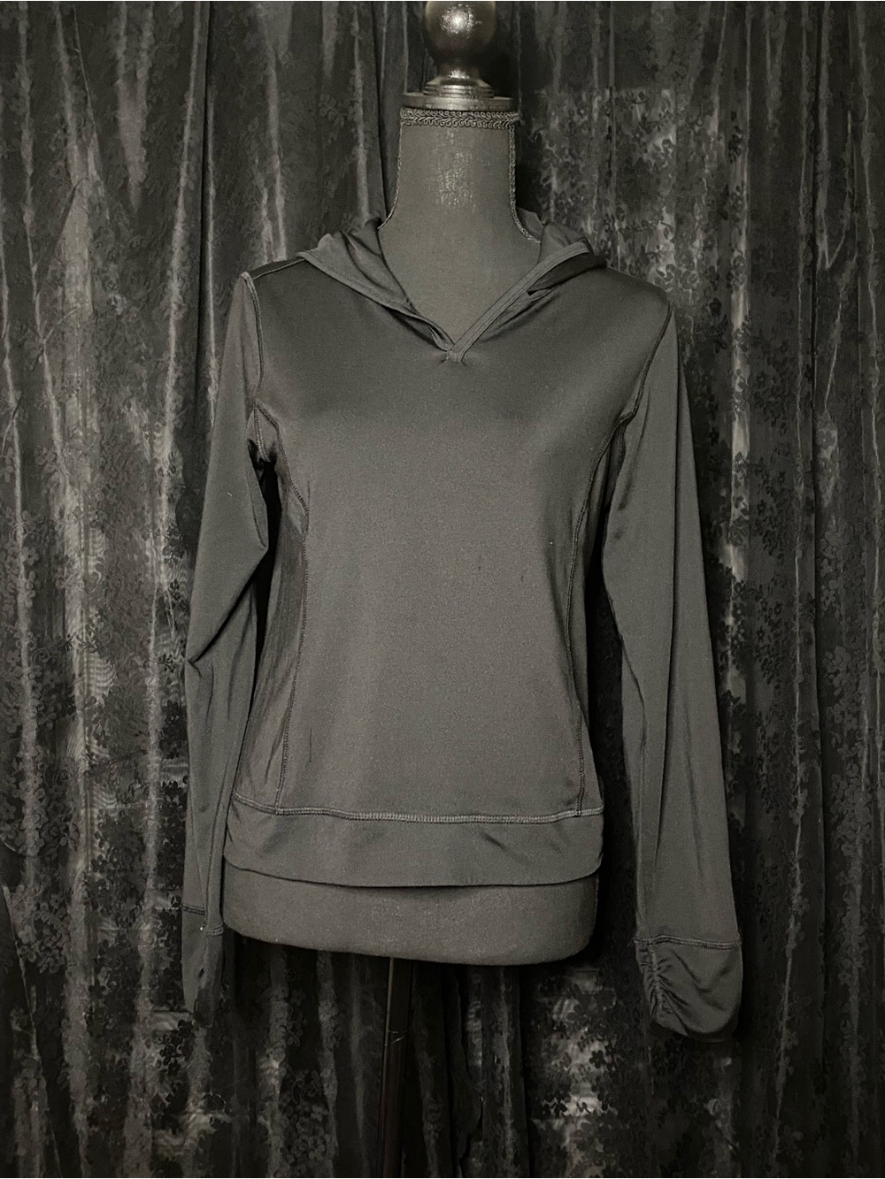 Y2K Clean Girl Minimalist Long Sleeve Athletic Top